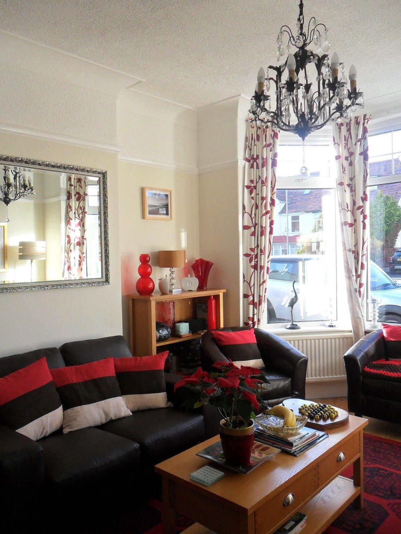 Cleave Court