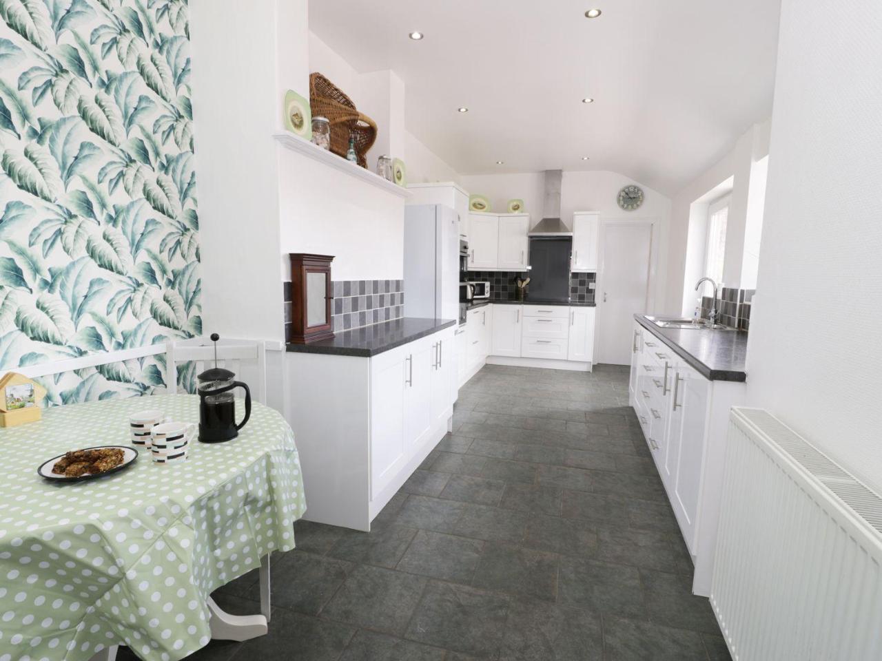 Hafan Y Mor Holiday home *