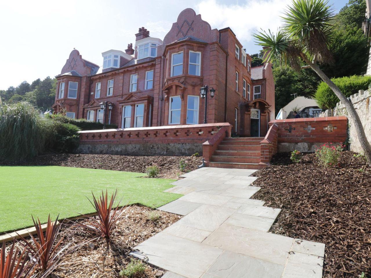 Tan Tabin Llandudno