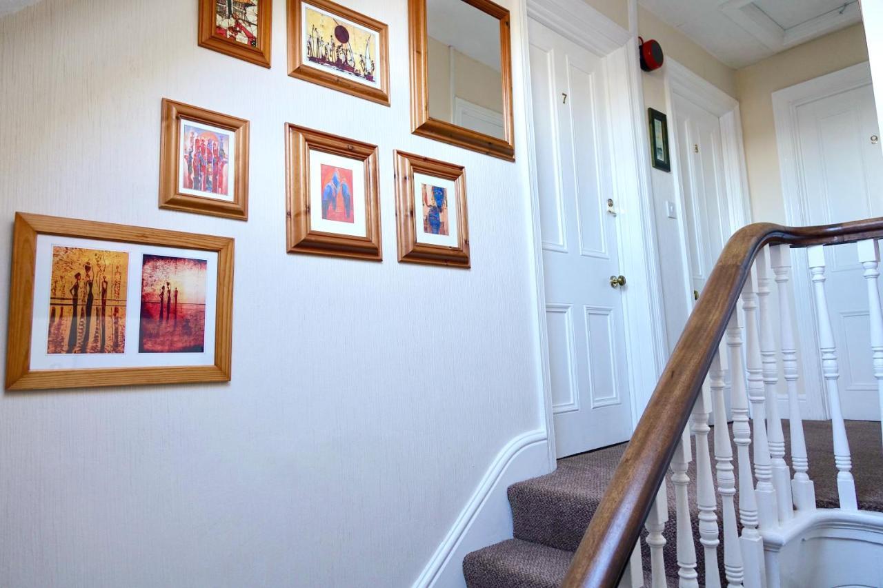 Chilterns Guest house 3*