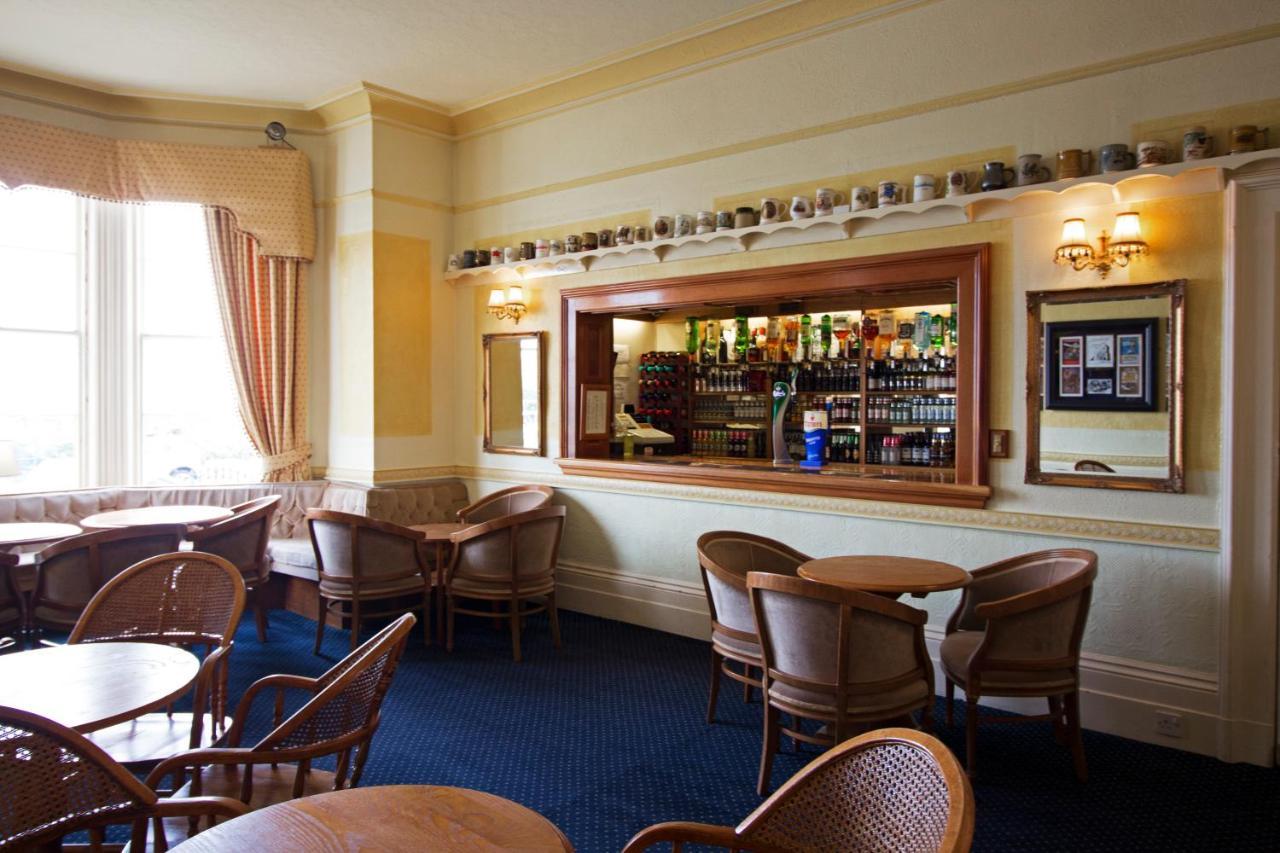 St Kilda 3*