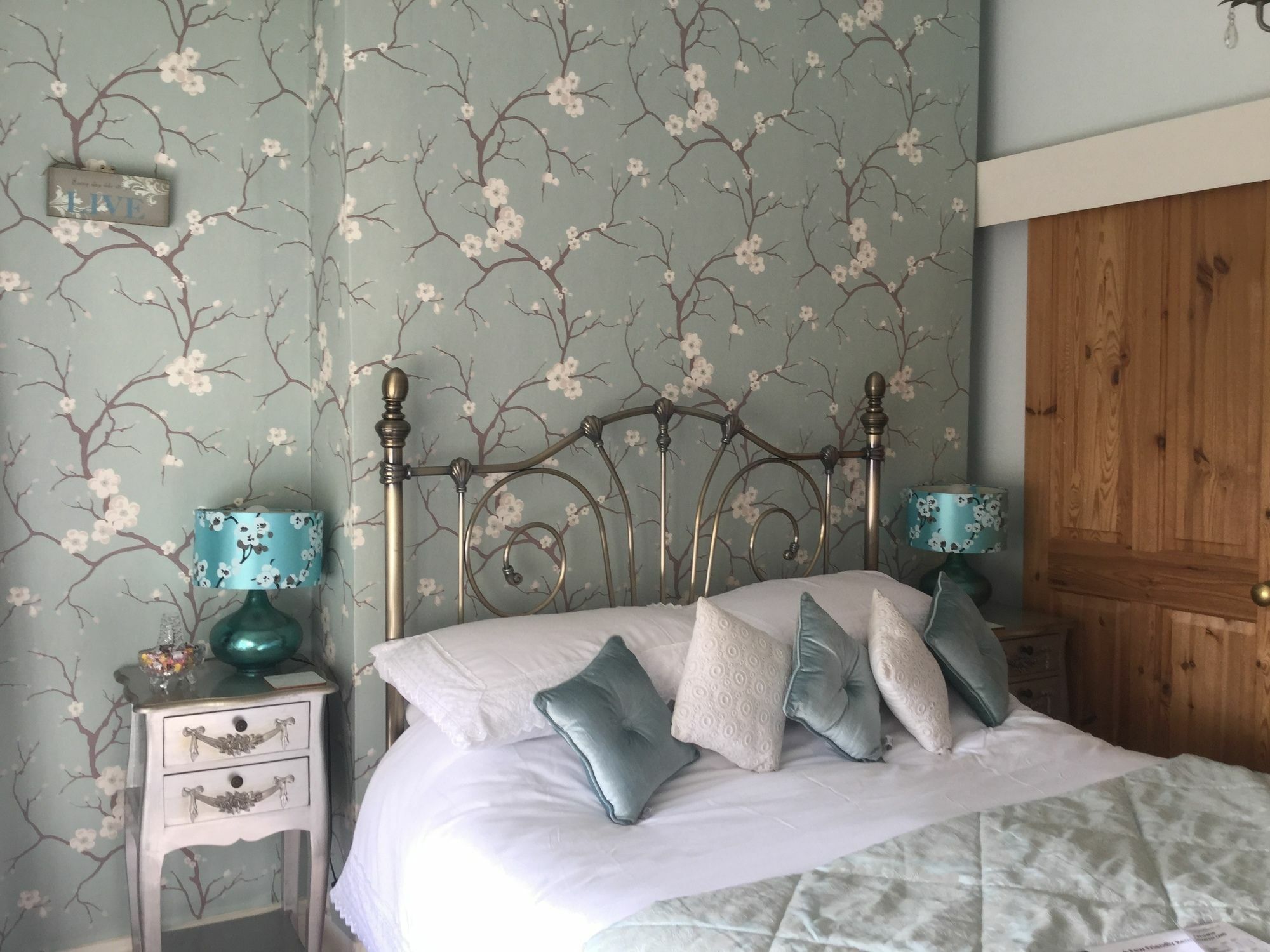 Guest house Plas Llwyd 4*