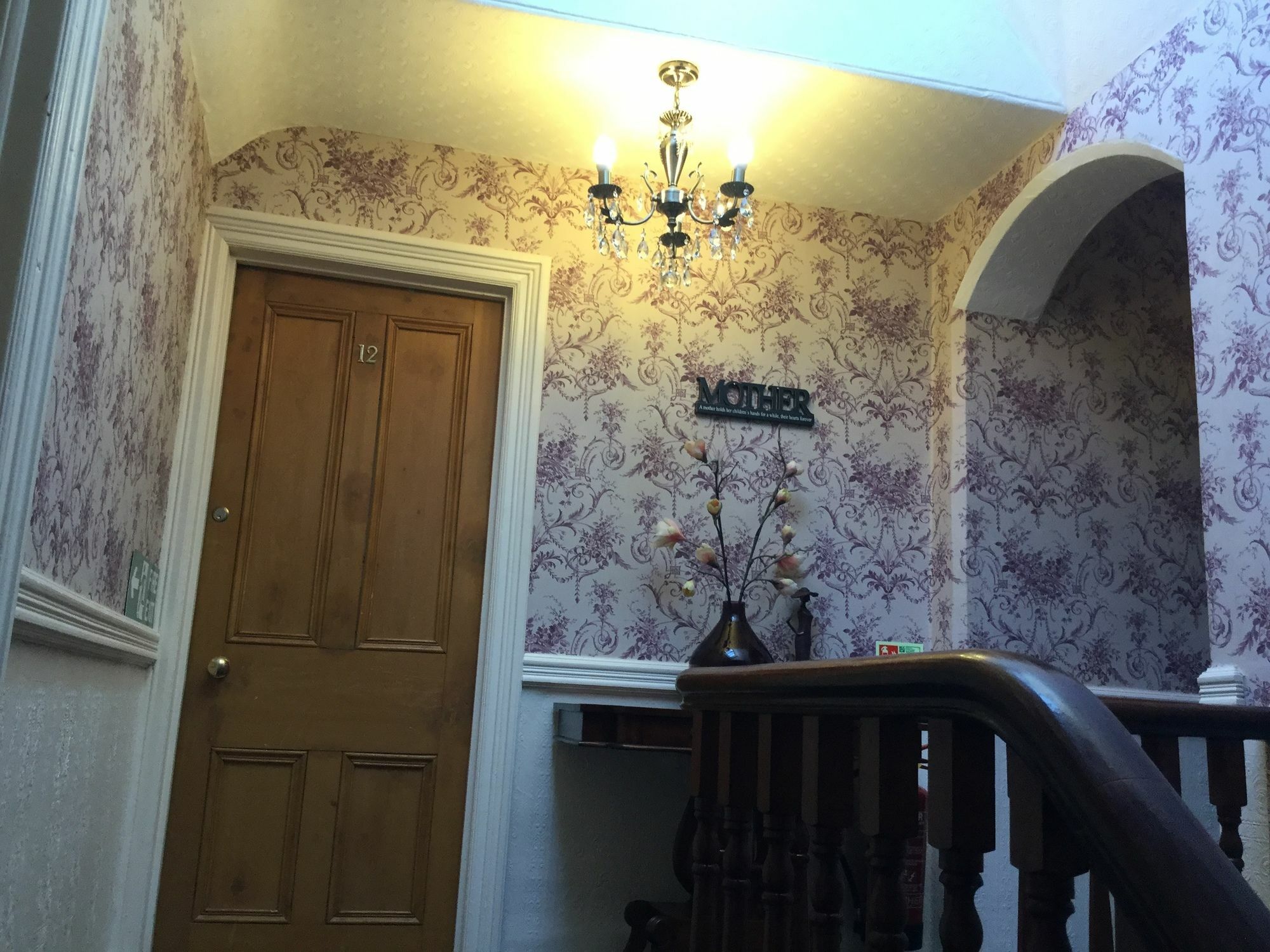 Plas Llwyd 4*