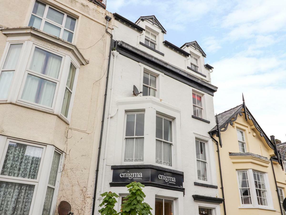 Llewelyn House Apartment *