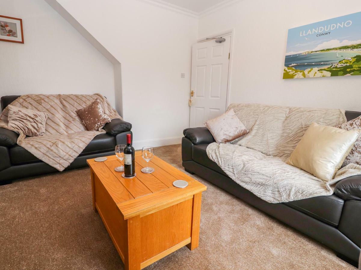 Llewelyn House Apartment *