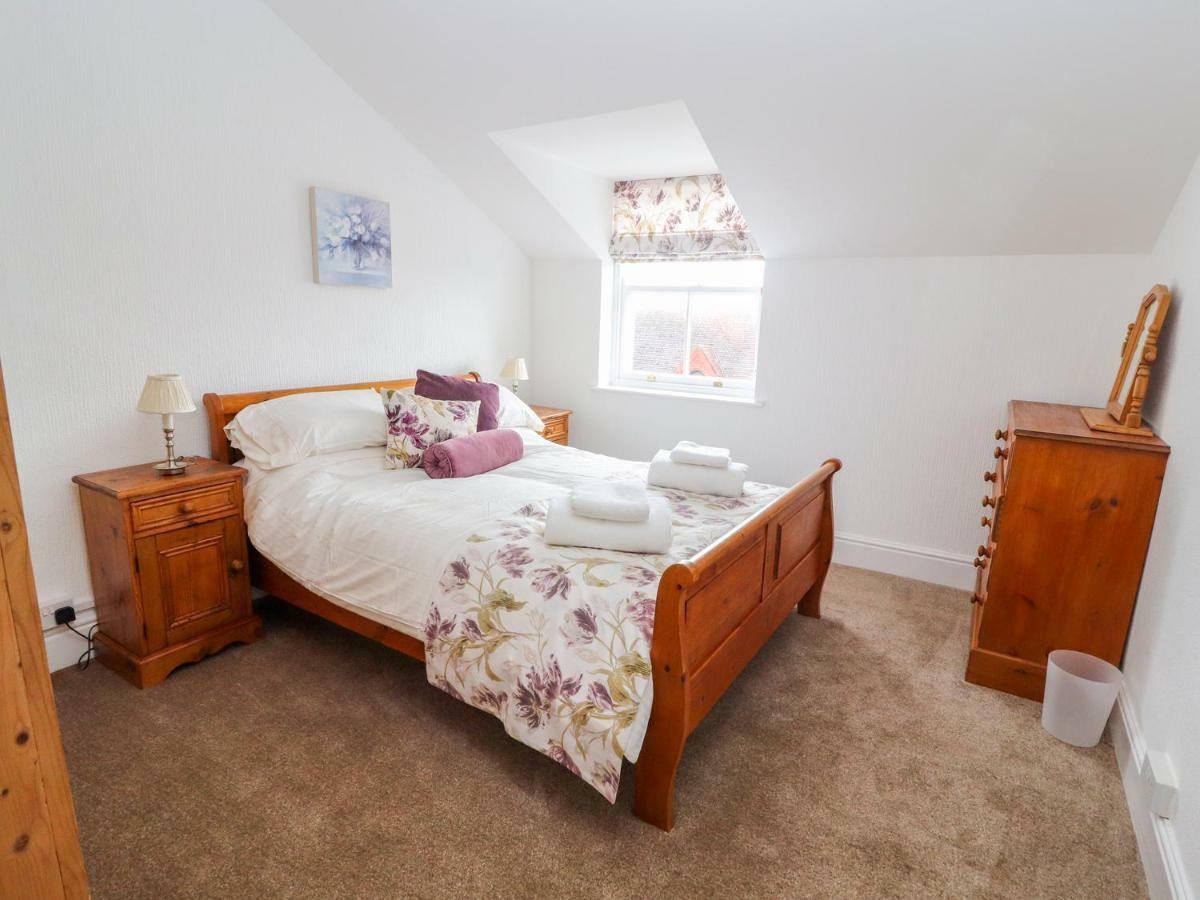 Llewelyn House Apartment