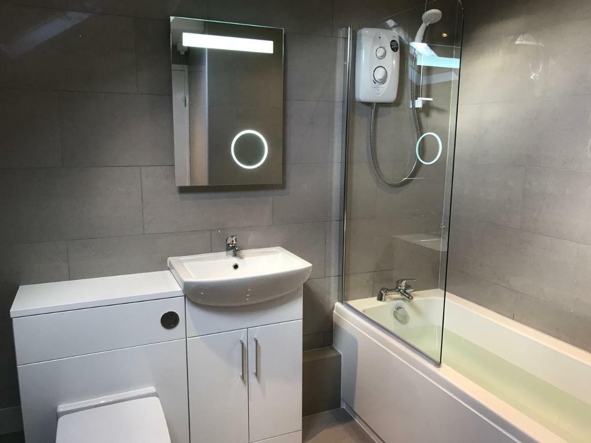 Apartment 5, Cornerhouse *