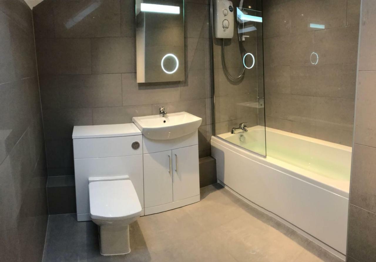 5, Cornerhouse Apartment