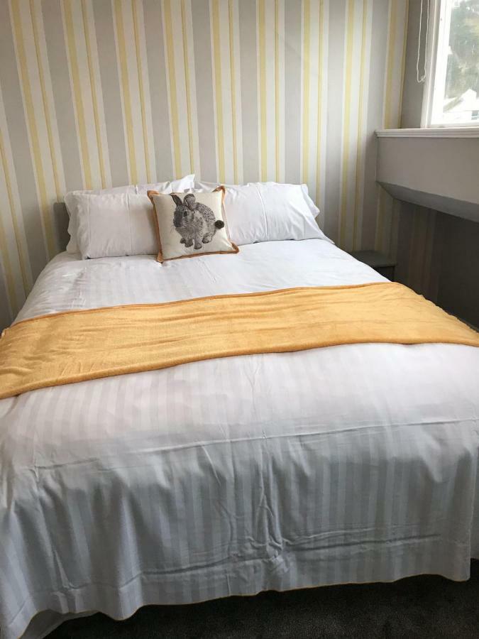 5, Cornerhouse Apartment *