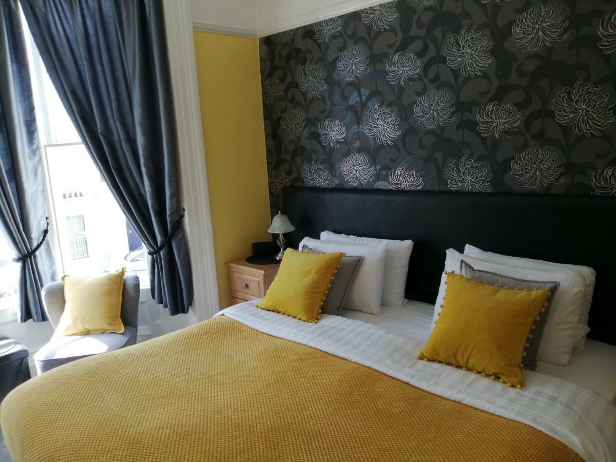 Burleigh 4* Llandudno