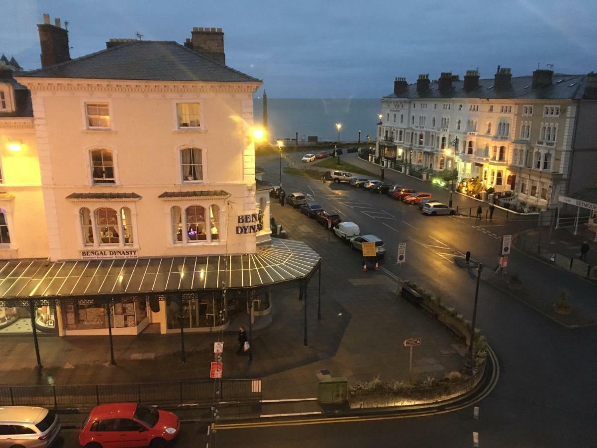 4, Cornerhouse * Llandudno