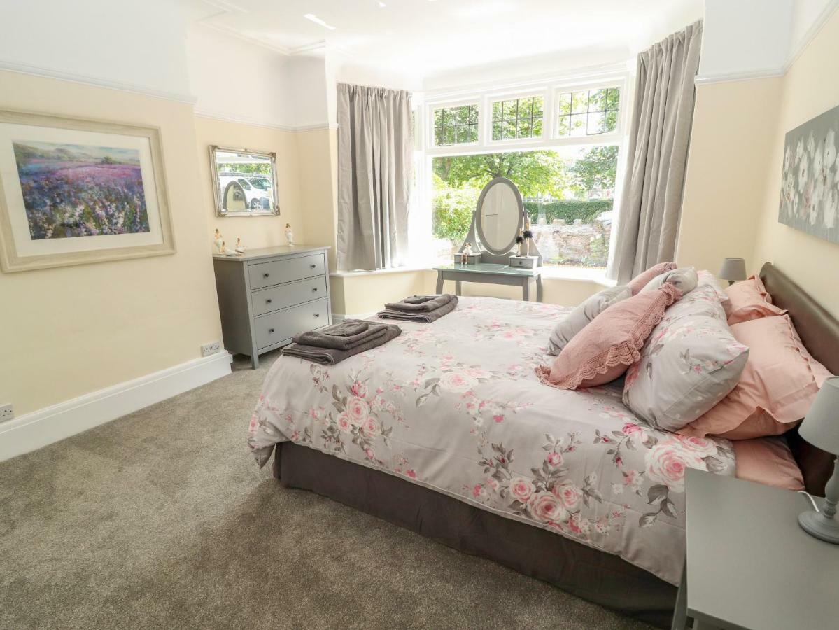 Park View Apartment