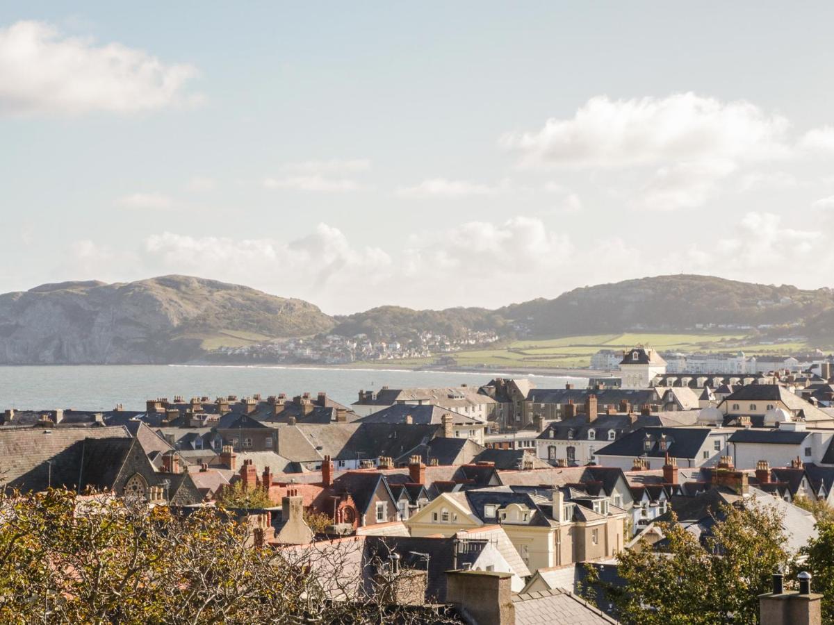 Holiday home Tan Tabin Llandudno