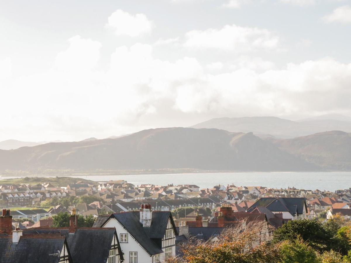 Holiday home Tan Tabin Llandudno