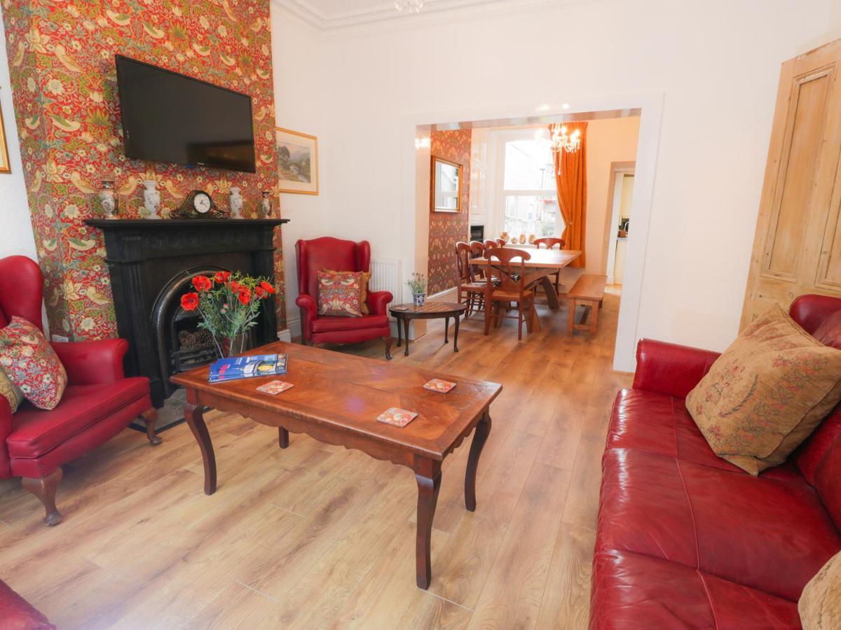Holiday home Abbeylands House