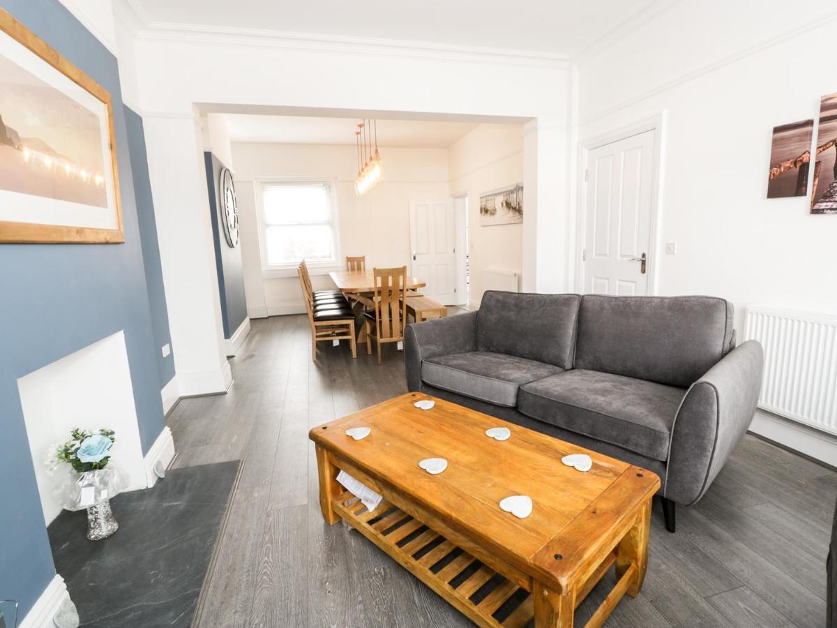 51 Trinity Avenue Holiday home Llandudno