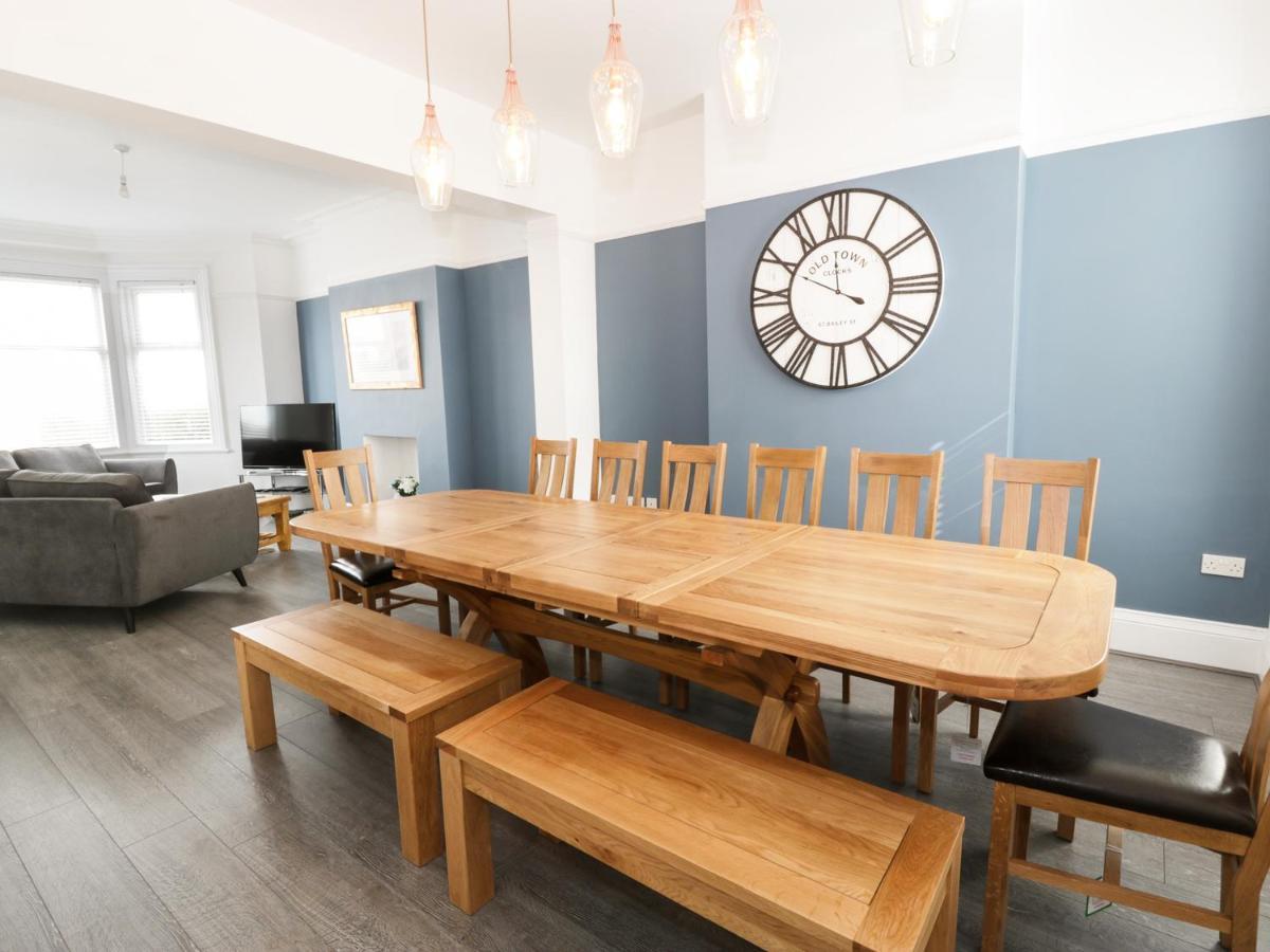51 Trinity Avenue *