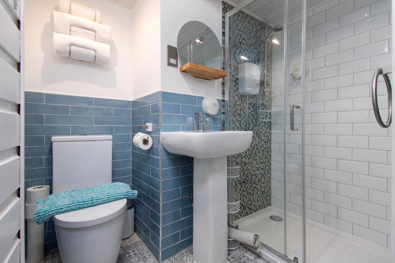 Beachside Guest house 4*