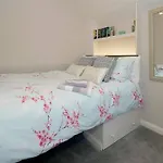 Bumble Bee Cottage