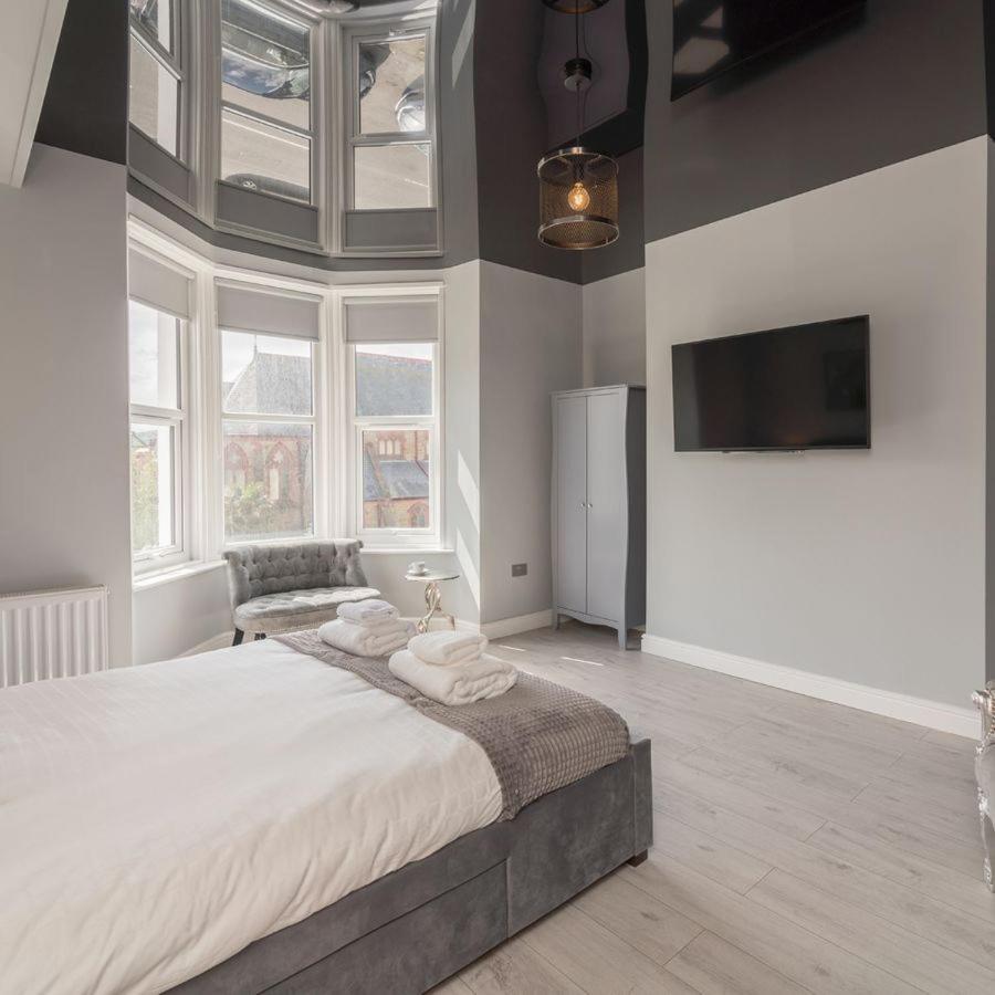 Coastal Gem By Seaside * Llandudno