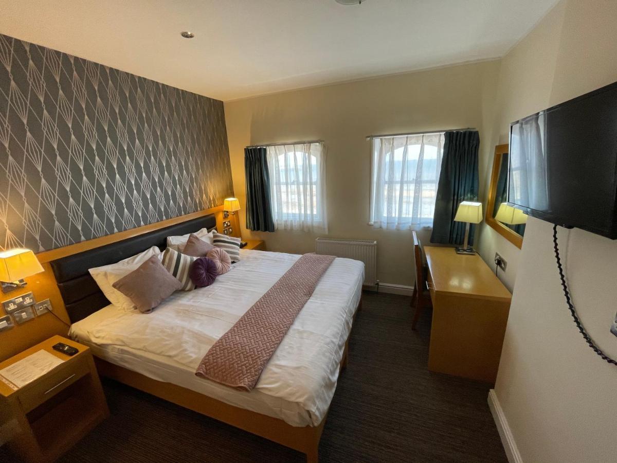 Hotel Iris 2*
