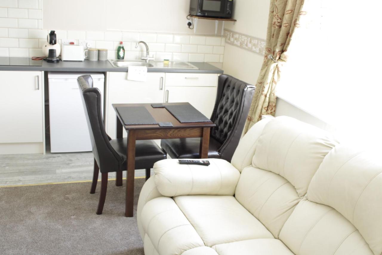 Clifton 4*