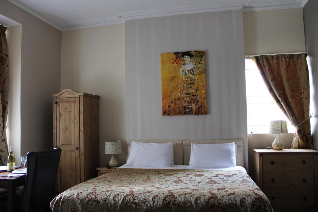 Guest house Clifton 4*