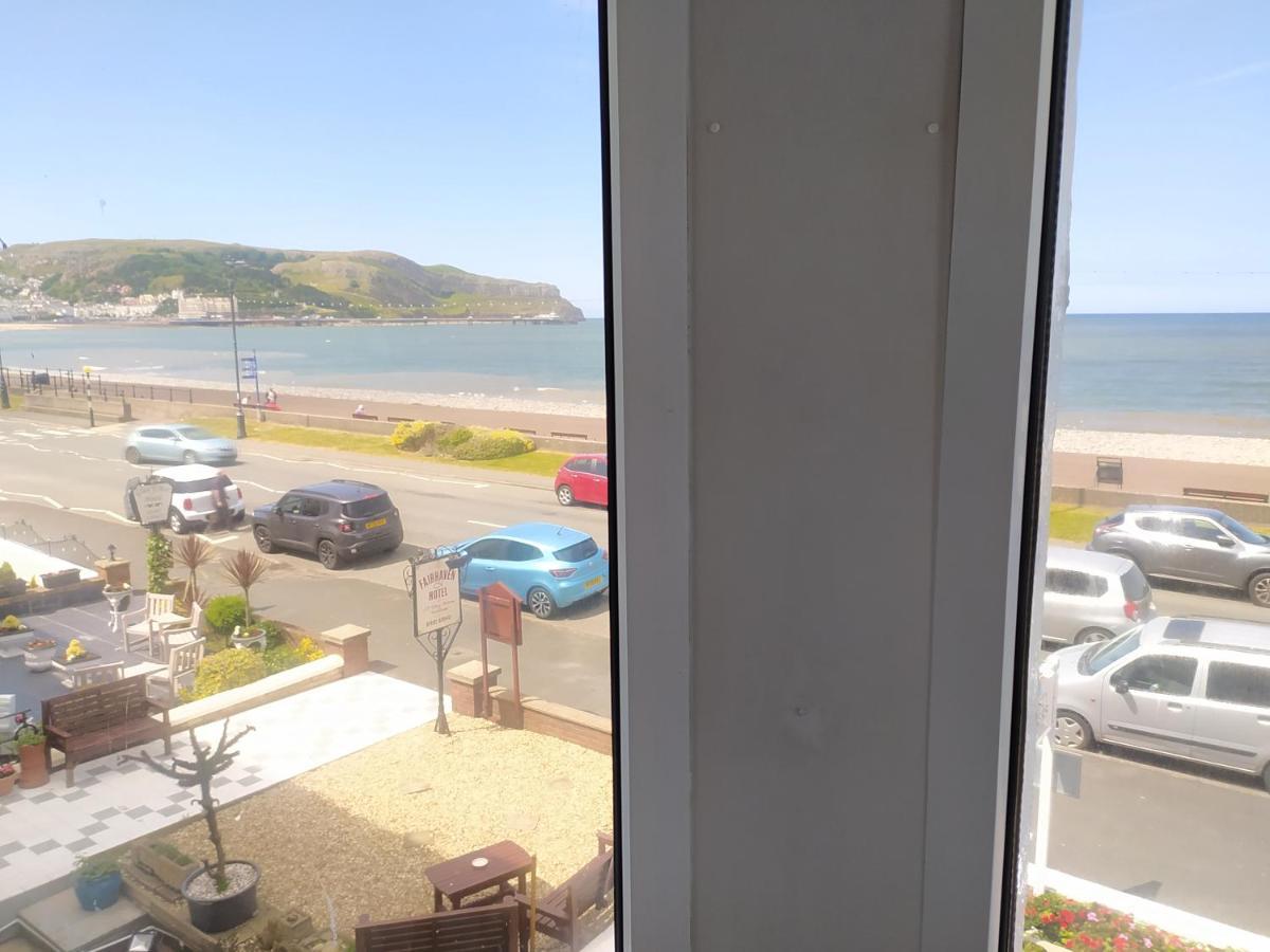Frosty Towers Bed & Breakfast Llandudno