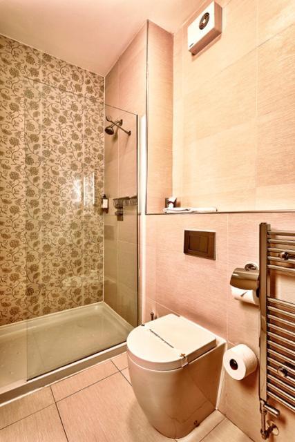 Space Boutique - With Free Private Car Park 5* Llandudno