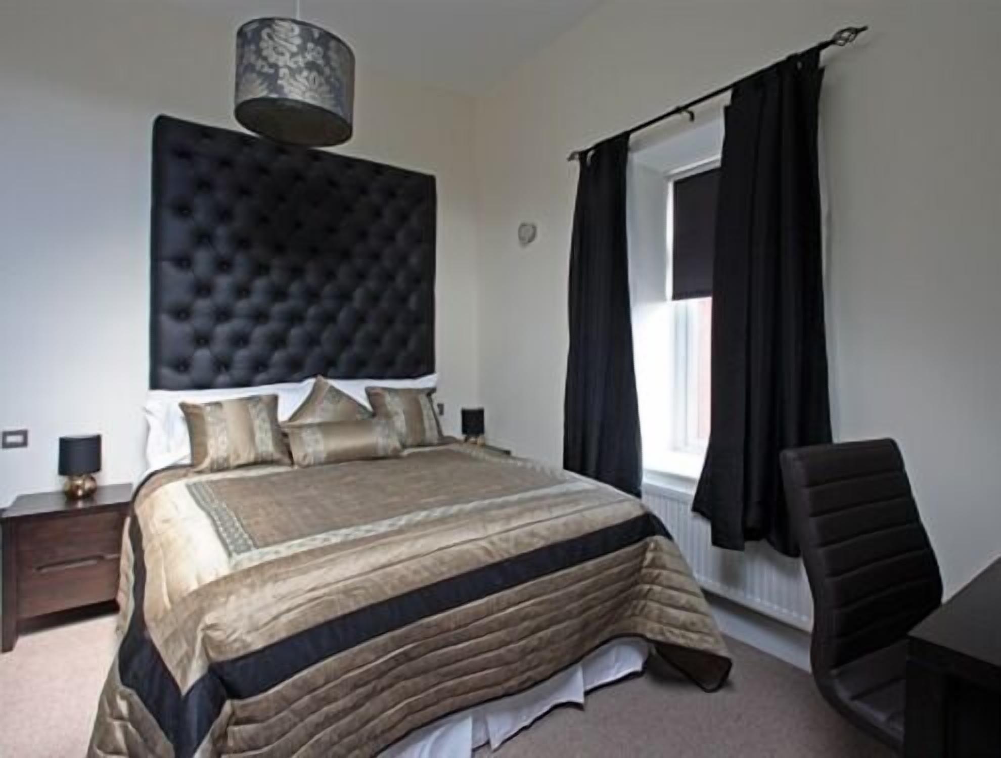 Space Boutique - With Free Private Car Park 5* Llandudno