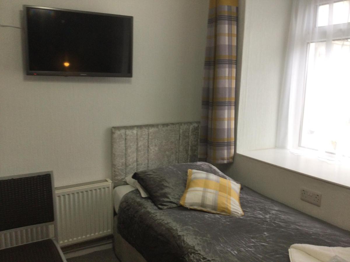 The Trevone, 3*