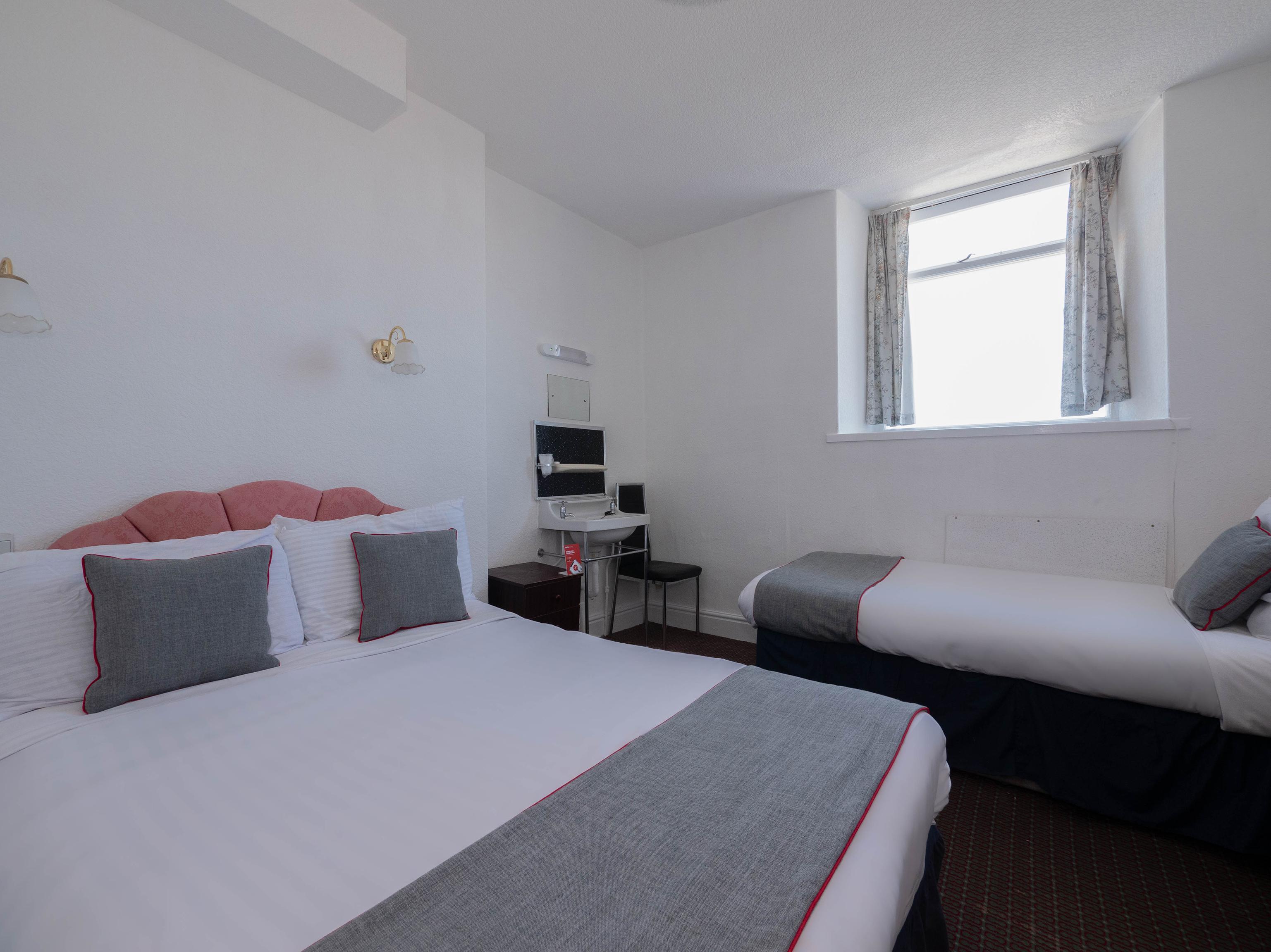 Whitehouse Hotel 3* Llandudno