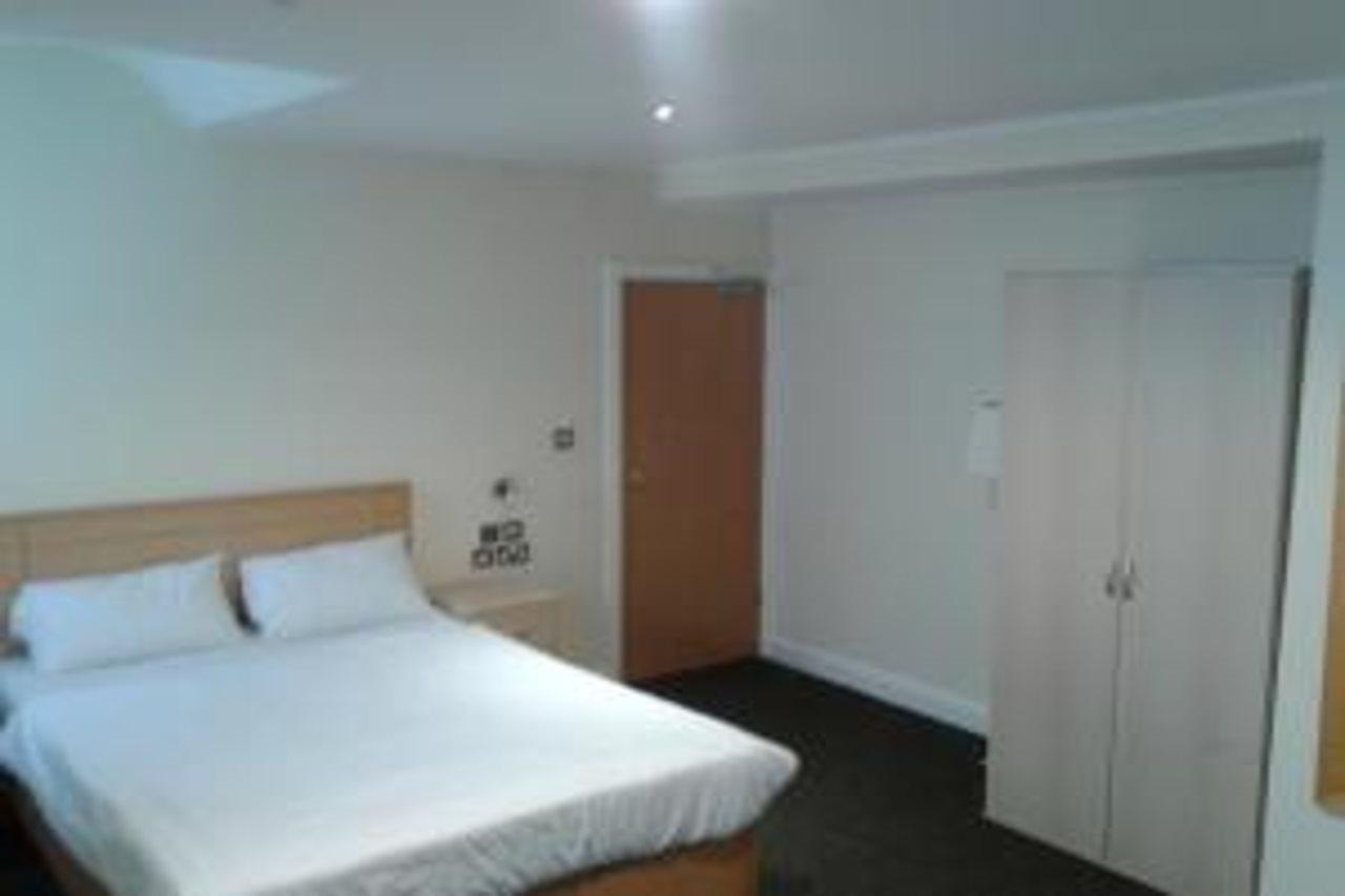 Elsinore Hotel 2*