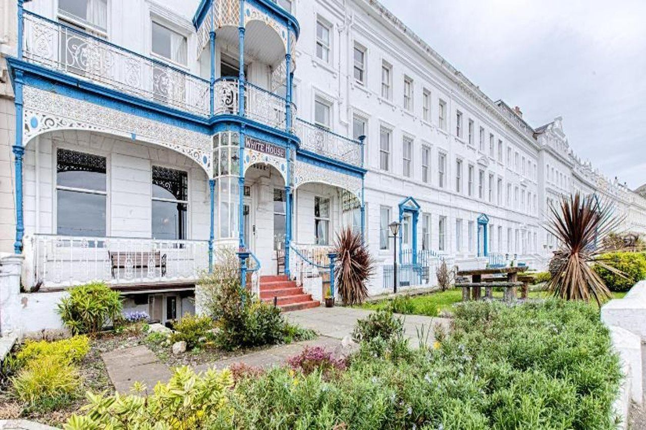 Whitehouse Hotel Hotel 3*