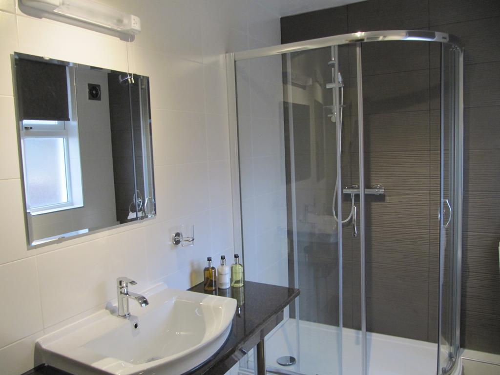 Brigstock House 4*