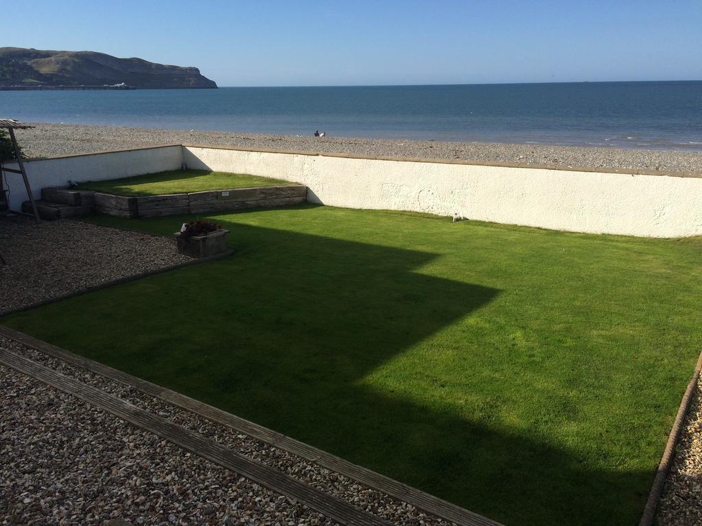 Superb Cintra Beachside Apartment Llandudno
