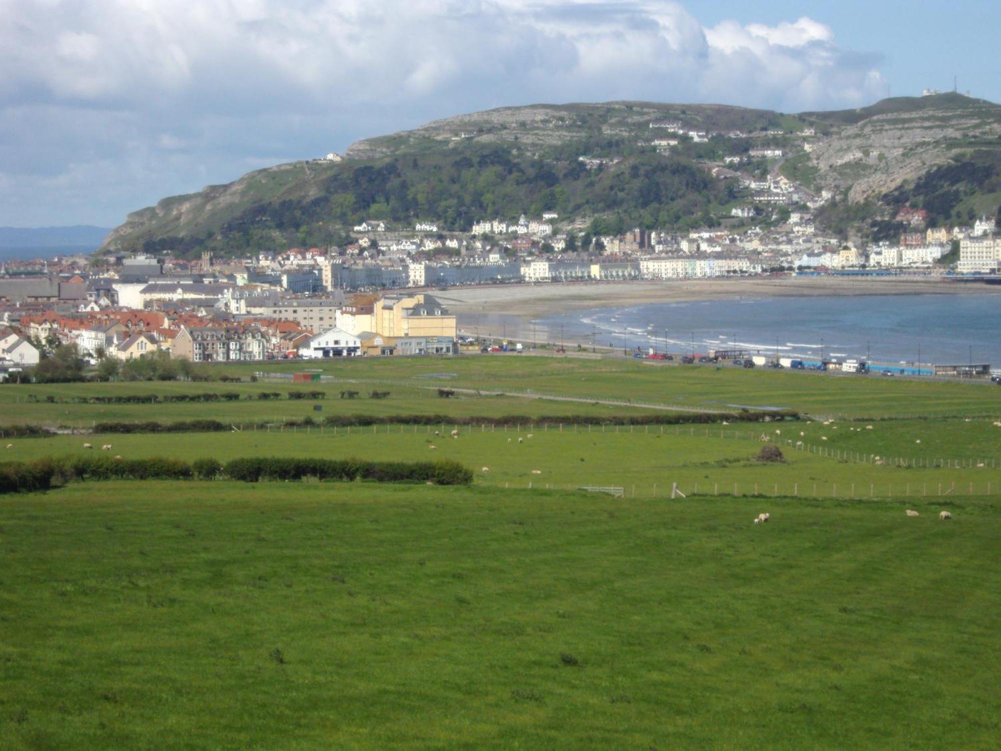 Bed & Breakfast The Trevone, Llandudno