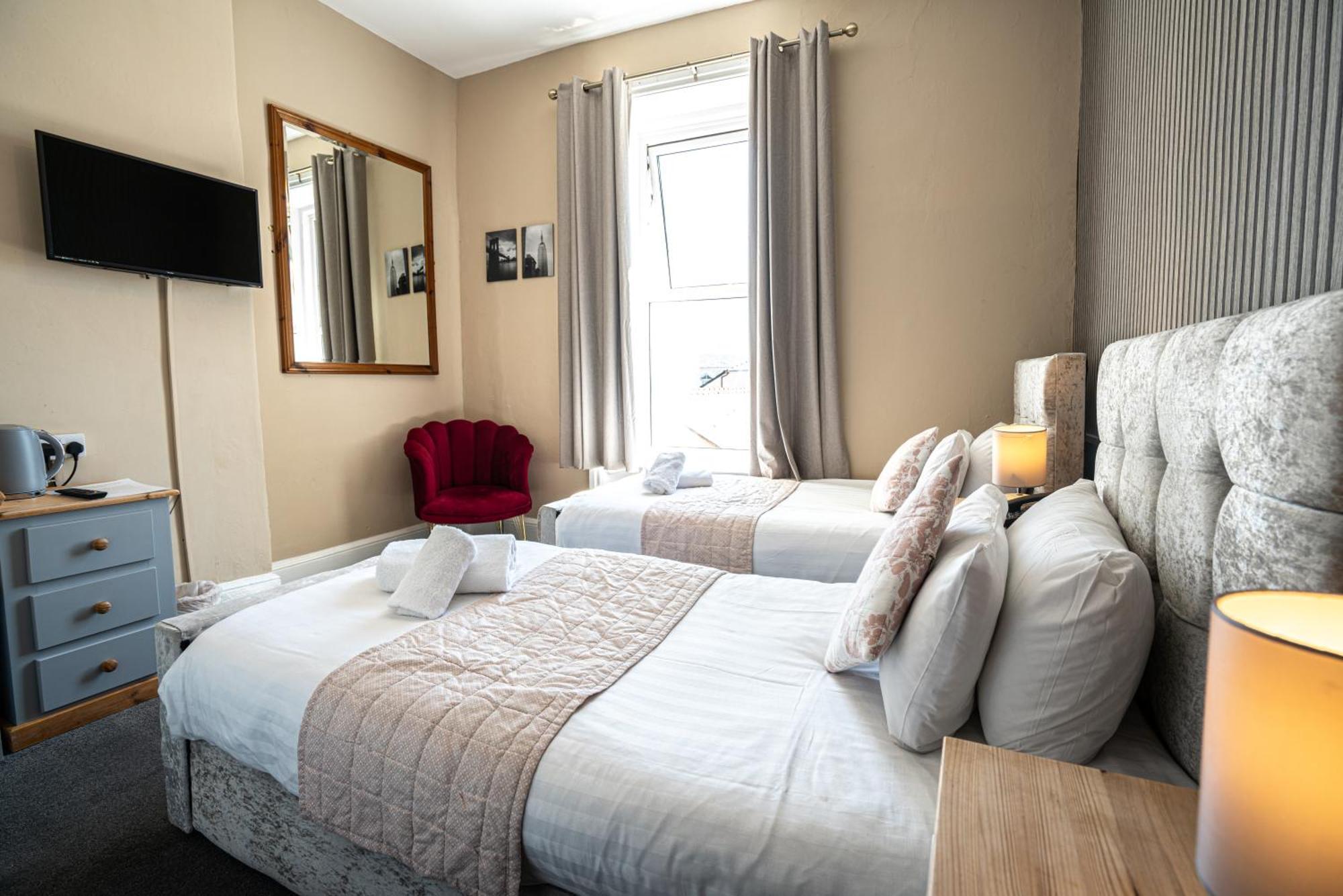 The Hotel 3*