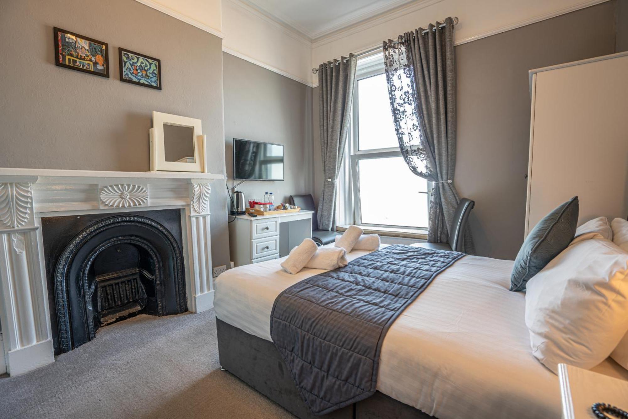 The Hotel 3*