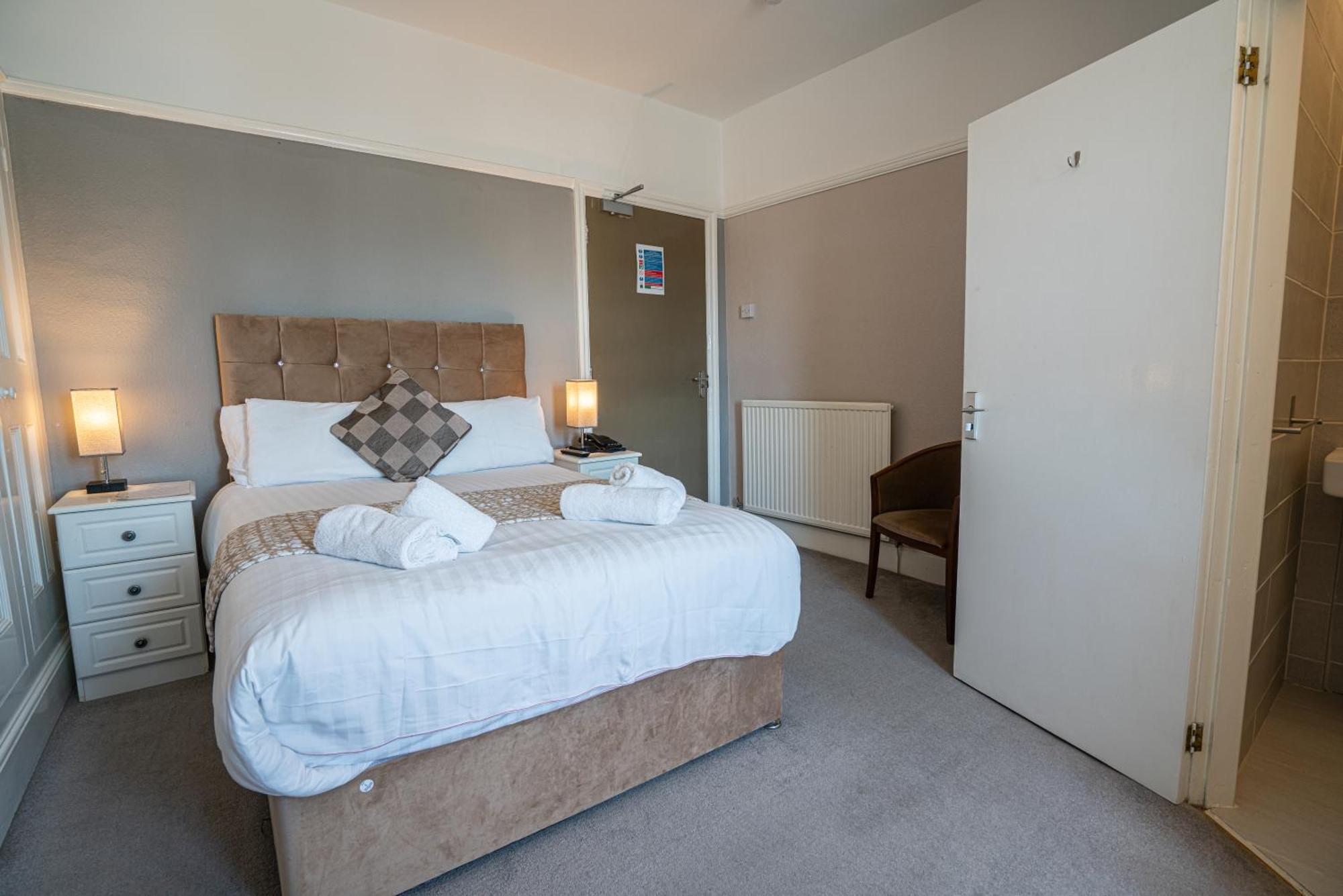 The 3* Llandudno