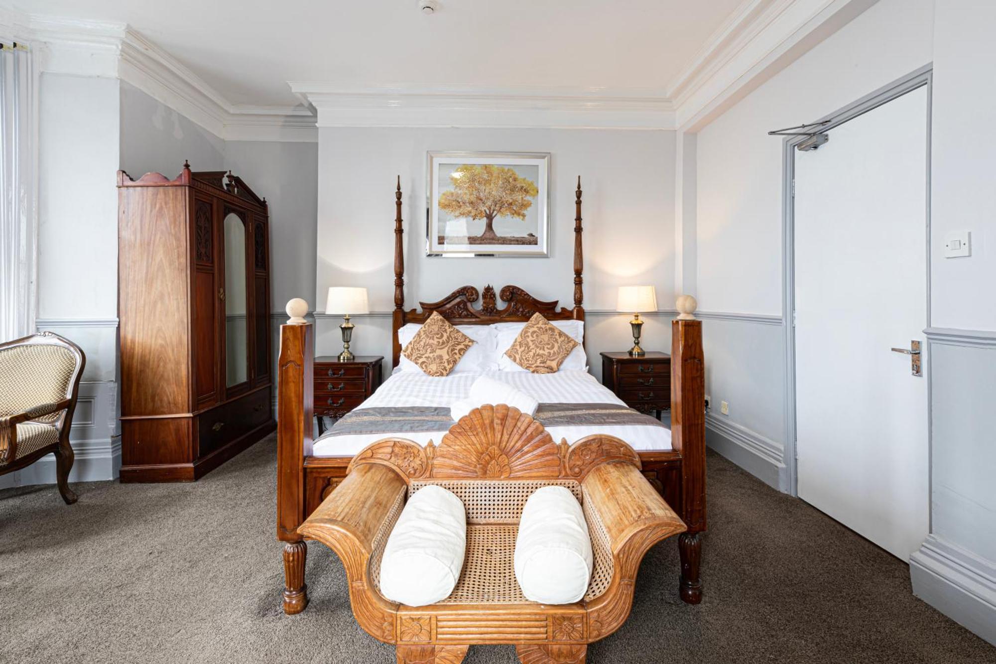 Hotel Manor 3*