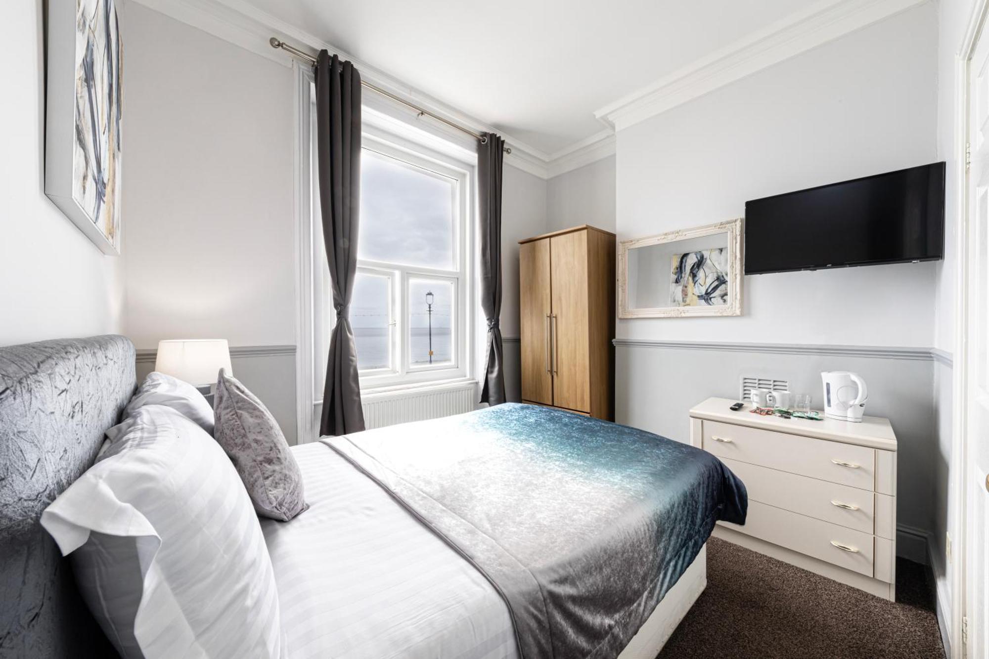 Manor Hotel 3*