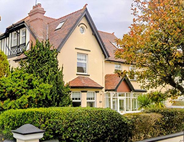 Brigstock House 4* Llandudno