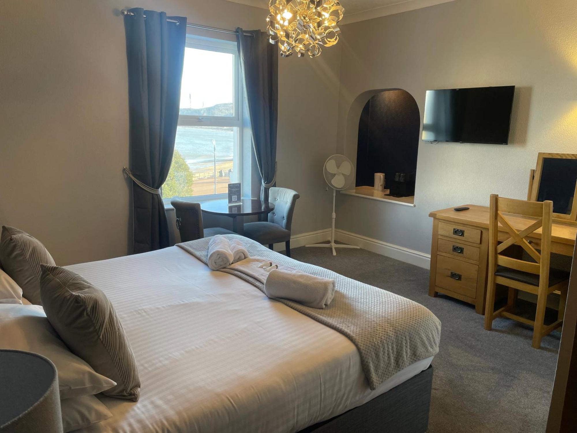 The Wildings & Tudno's Restaurant 4* Llandudno