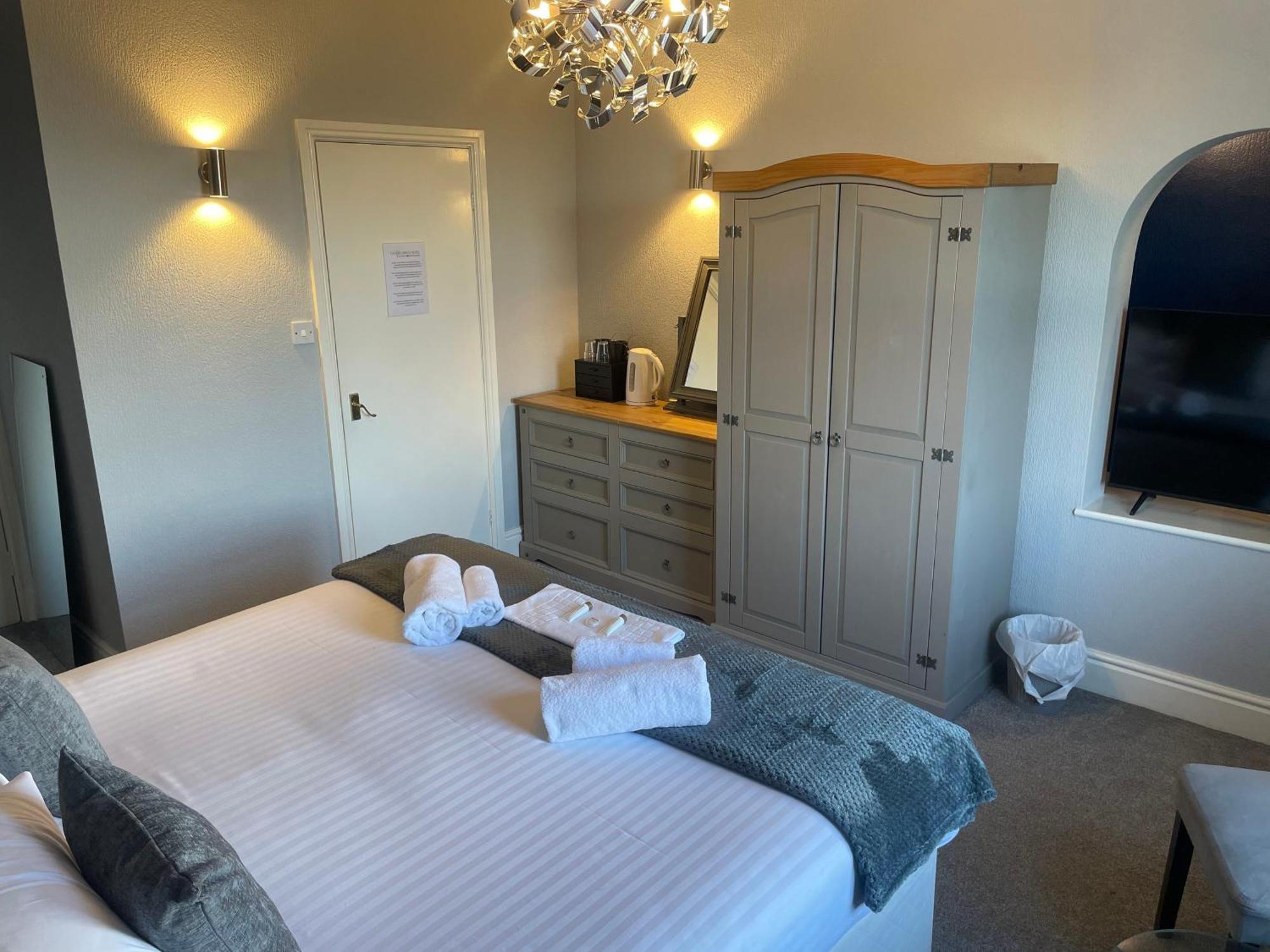 Hotel The Wildings & Tudno's Restaurant 4*