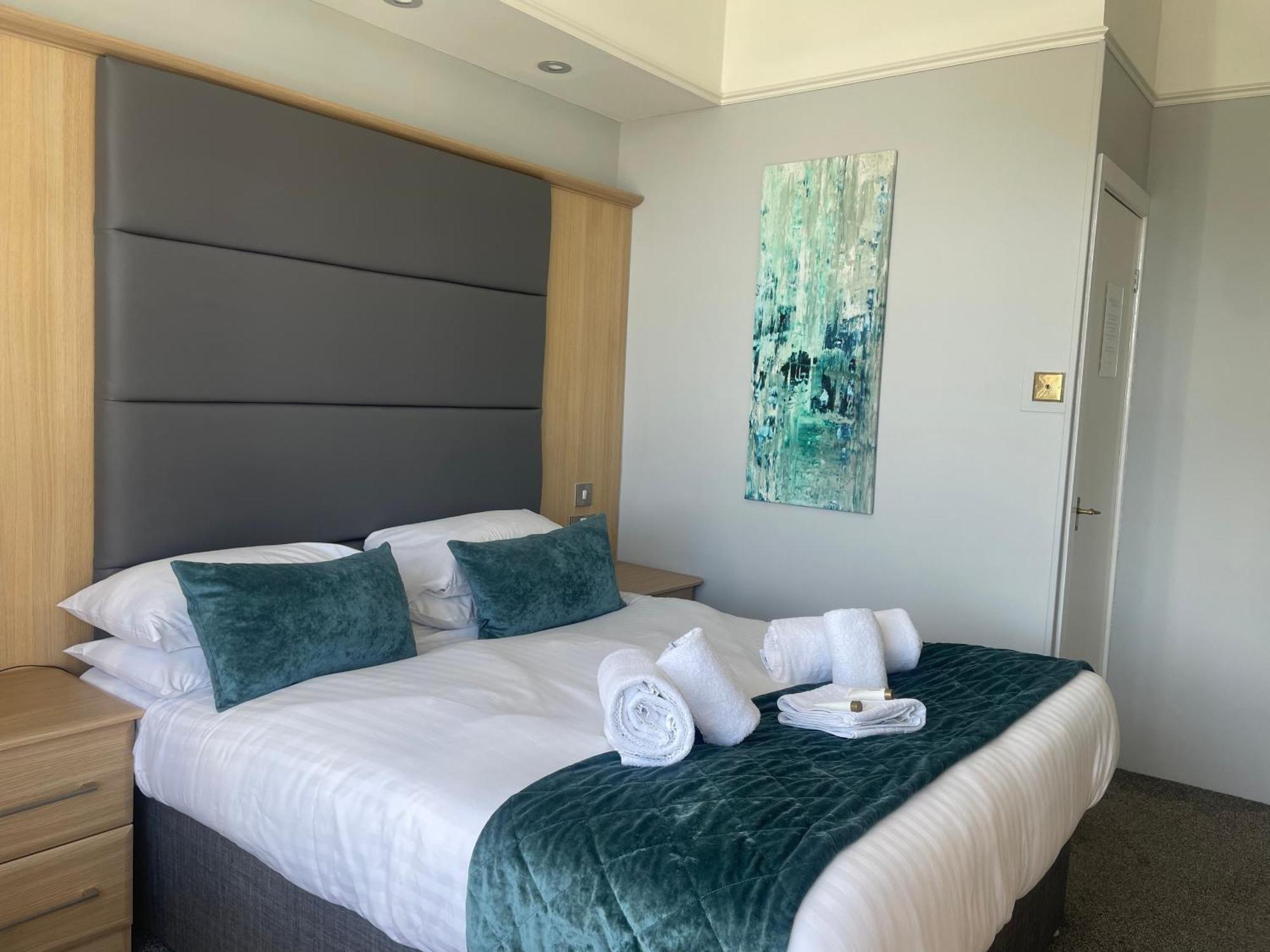 The Wildings & Tudno's Restaurant Hotel Llandudno