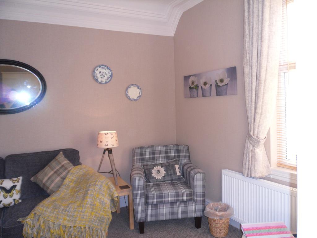 Claremont House Holiday * Llandudno
