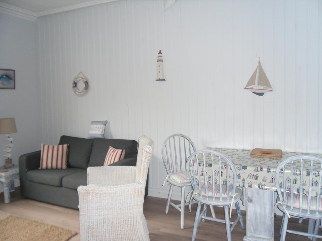 Claremont House Holiday Apartment *