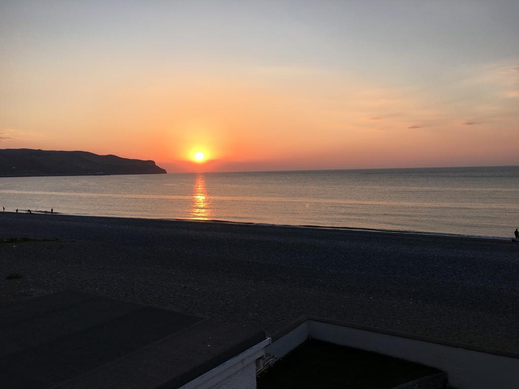 Superb Cintra Beachside
