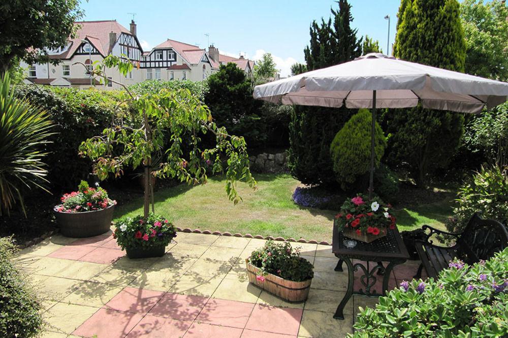 Guest house Brigstock House 4*